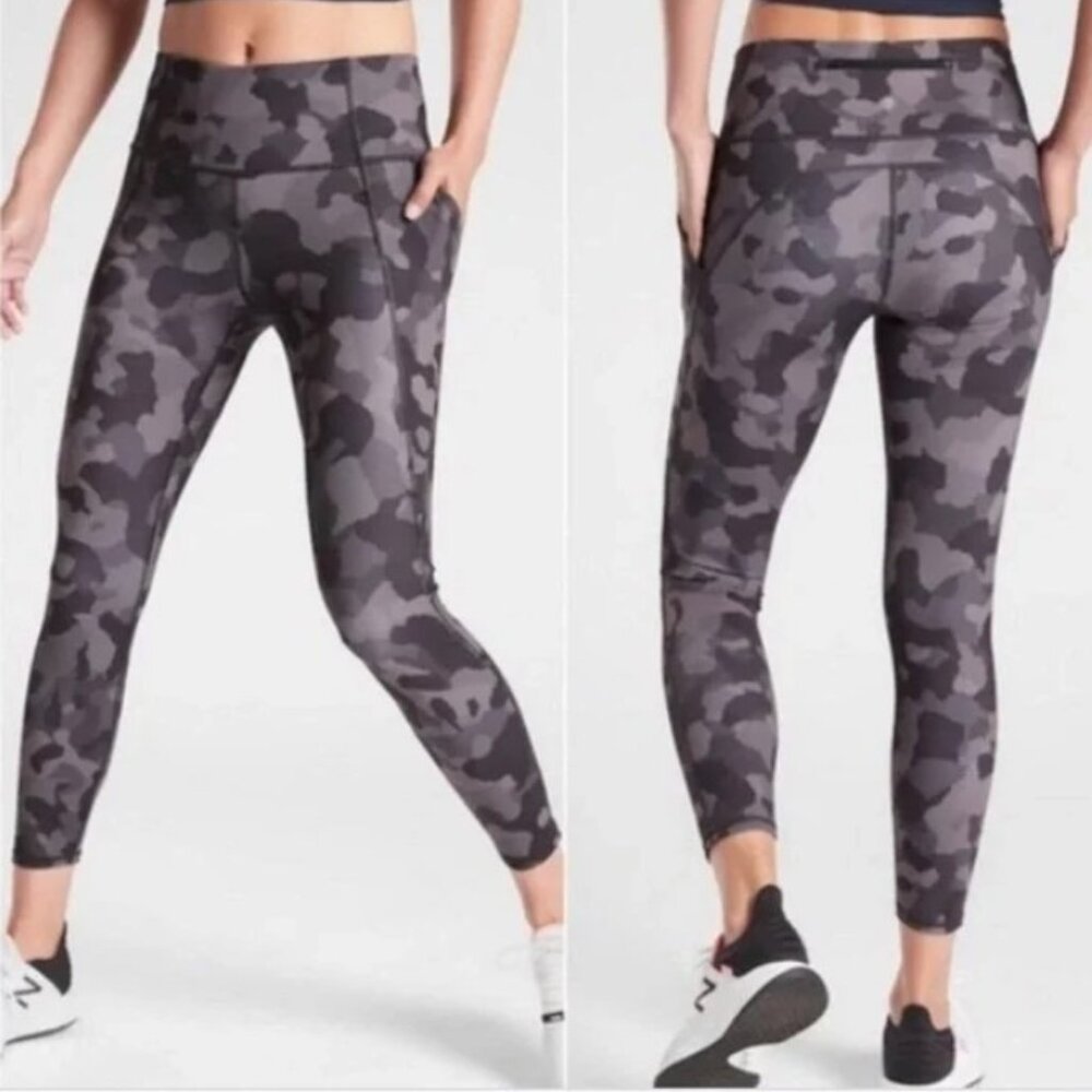 Athleta 7/8 leggings size medium “lightening Camo”